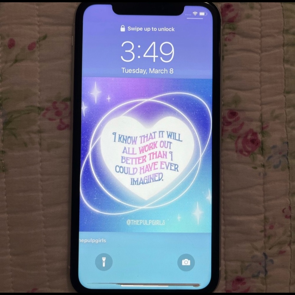 iPhone XR white 64gb with box